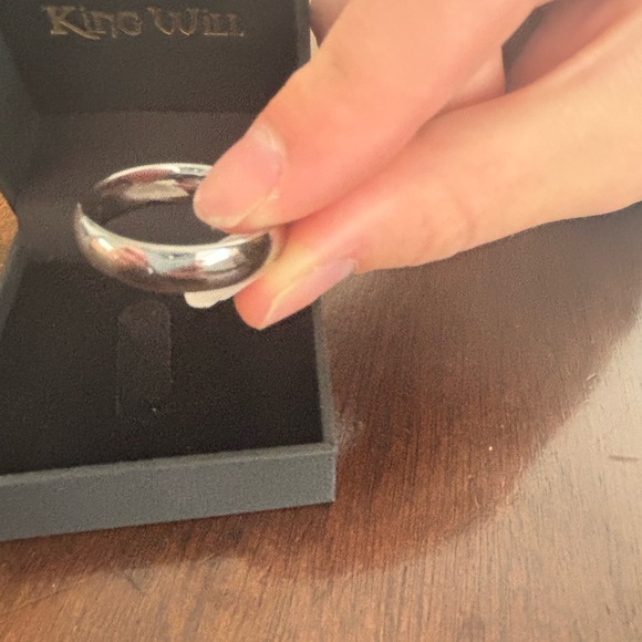 Men’s Size 11 titanium (2) and sterling silver (1) rings - Picture 6 of 7